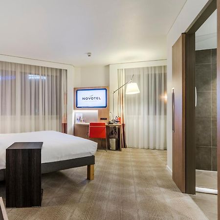 Novotel Basel City Екстер'єр фото