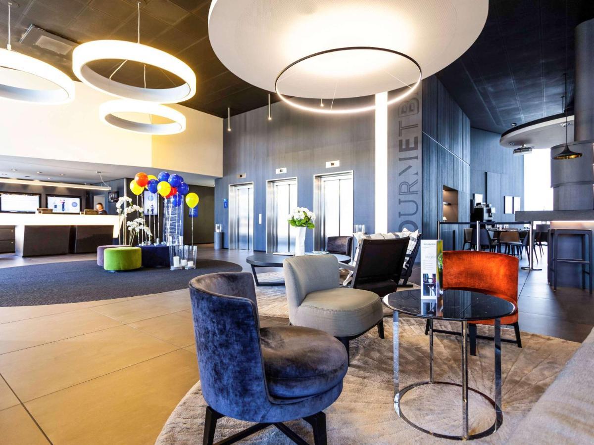 Novotel Basel City Екстер'єр фото