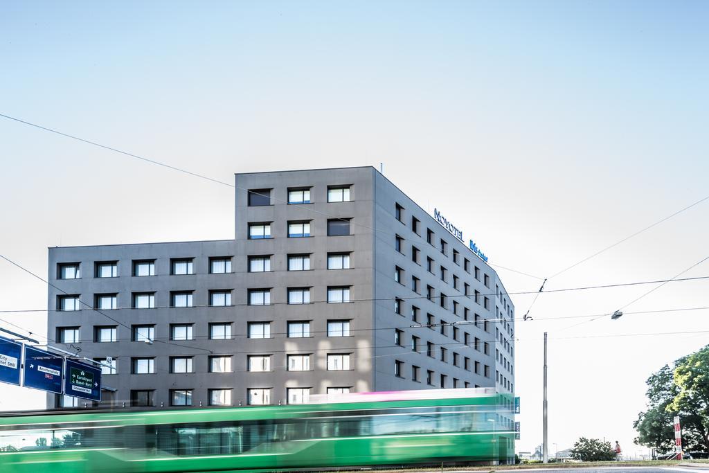 Novotel Basel City Екстер'єр фото