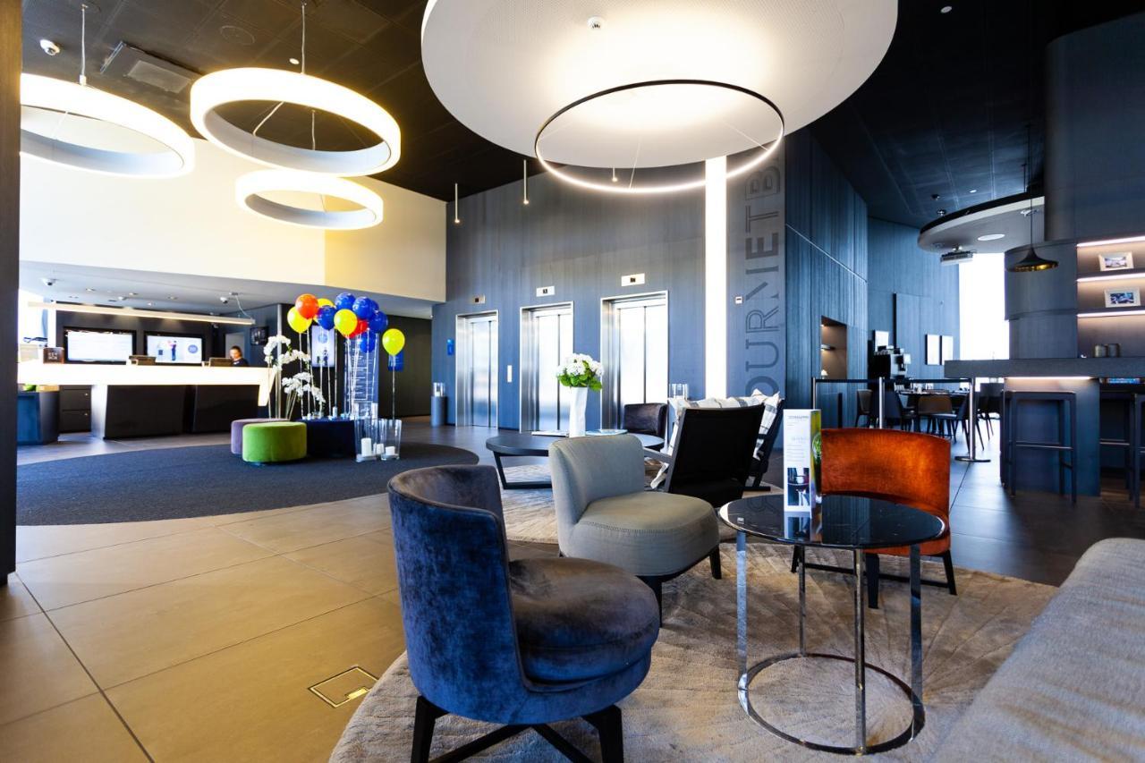 Novotel Basel City Екстер'єр фото